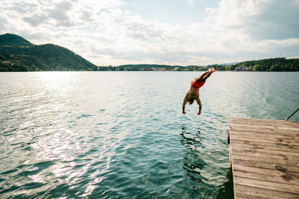 Bathing fun at the Klopeiner See in southern Carinthia (c) SUEDKAERNTEN