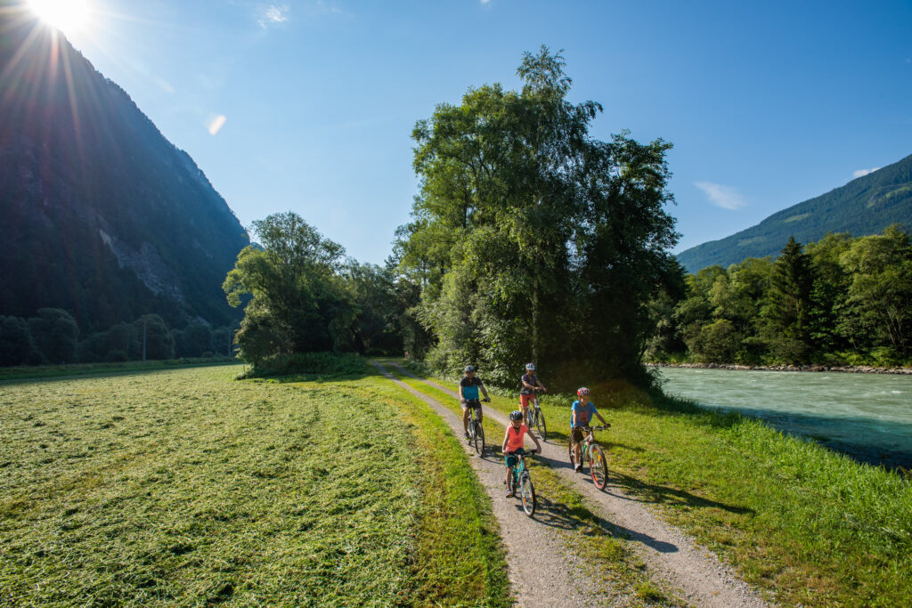 Pista ciclabile della Drava per famiglie (c) Franz Gerdl