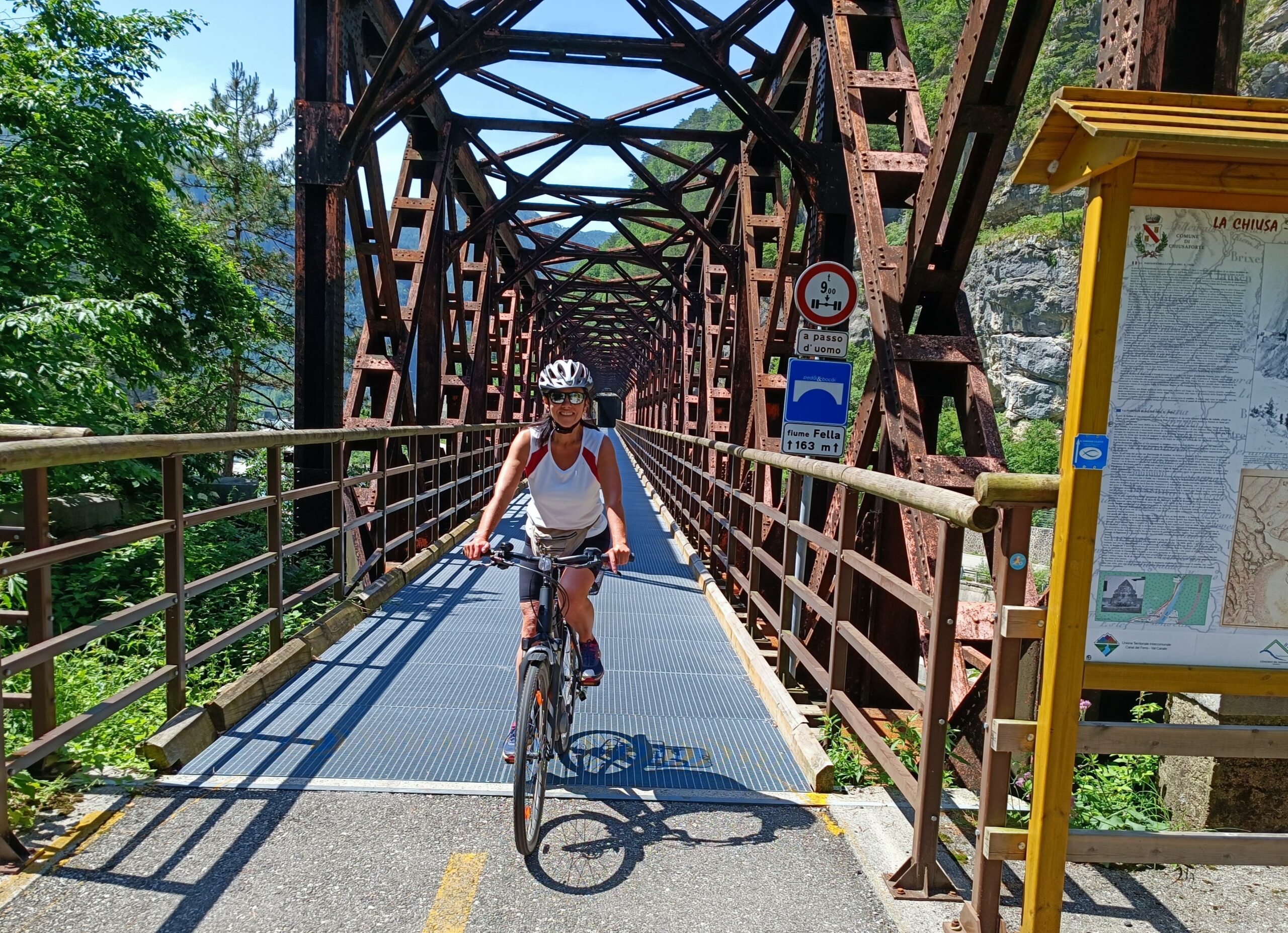 Op de Alpe Adria-fietsroute over bruggen en tunnels (c) Karinthische fietstochten