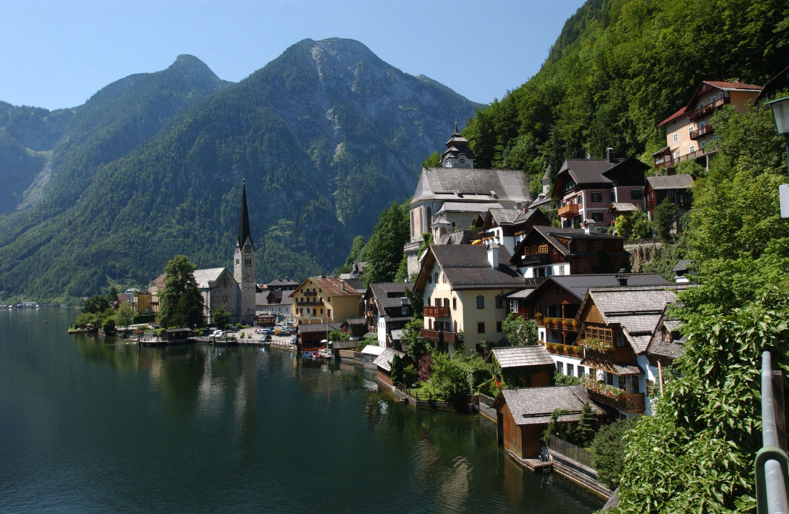 Cycling on the Tauern Cycle Path to Hallstatt - a pleasure