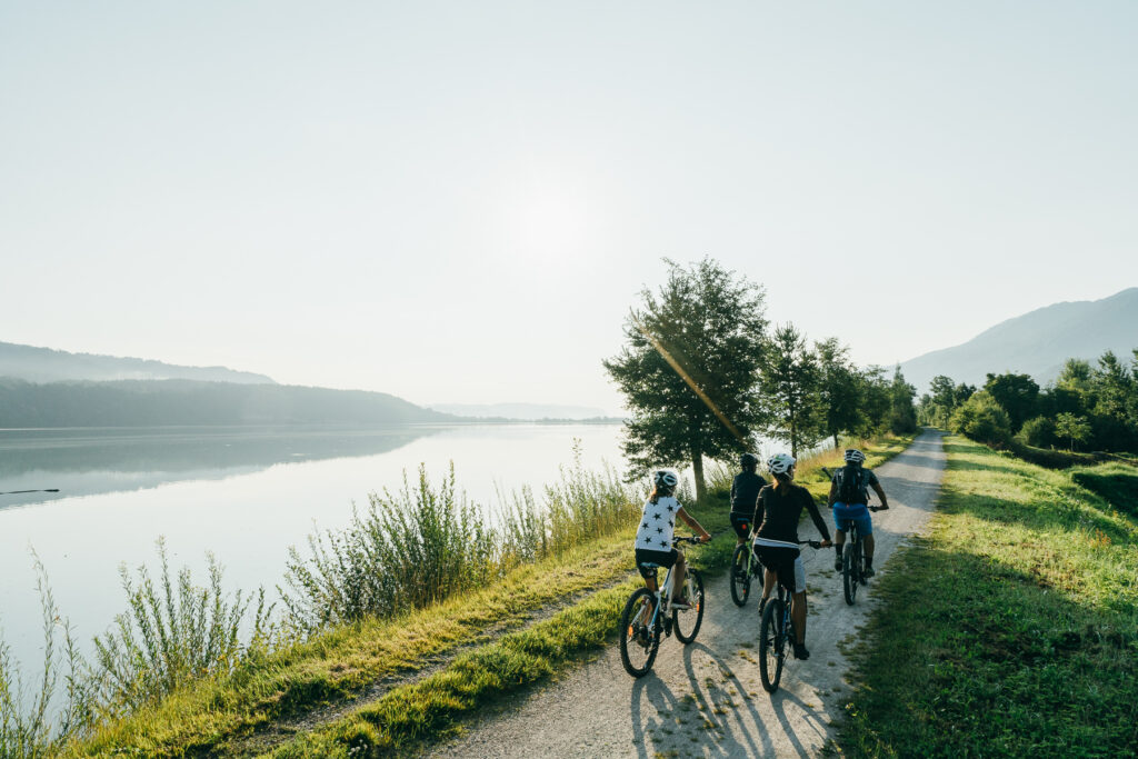 Piste cyclable Drau Rosental (c) Carinthie Publicité, Gert Perauer