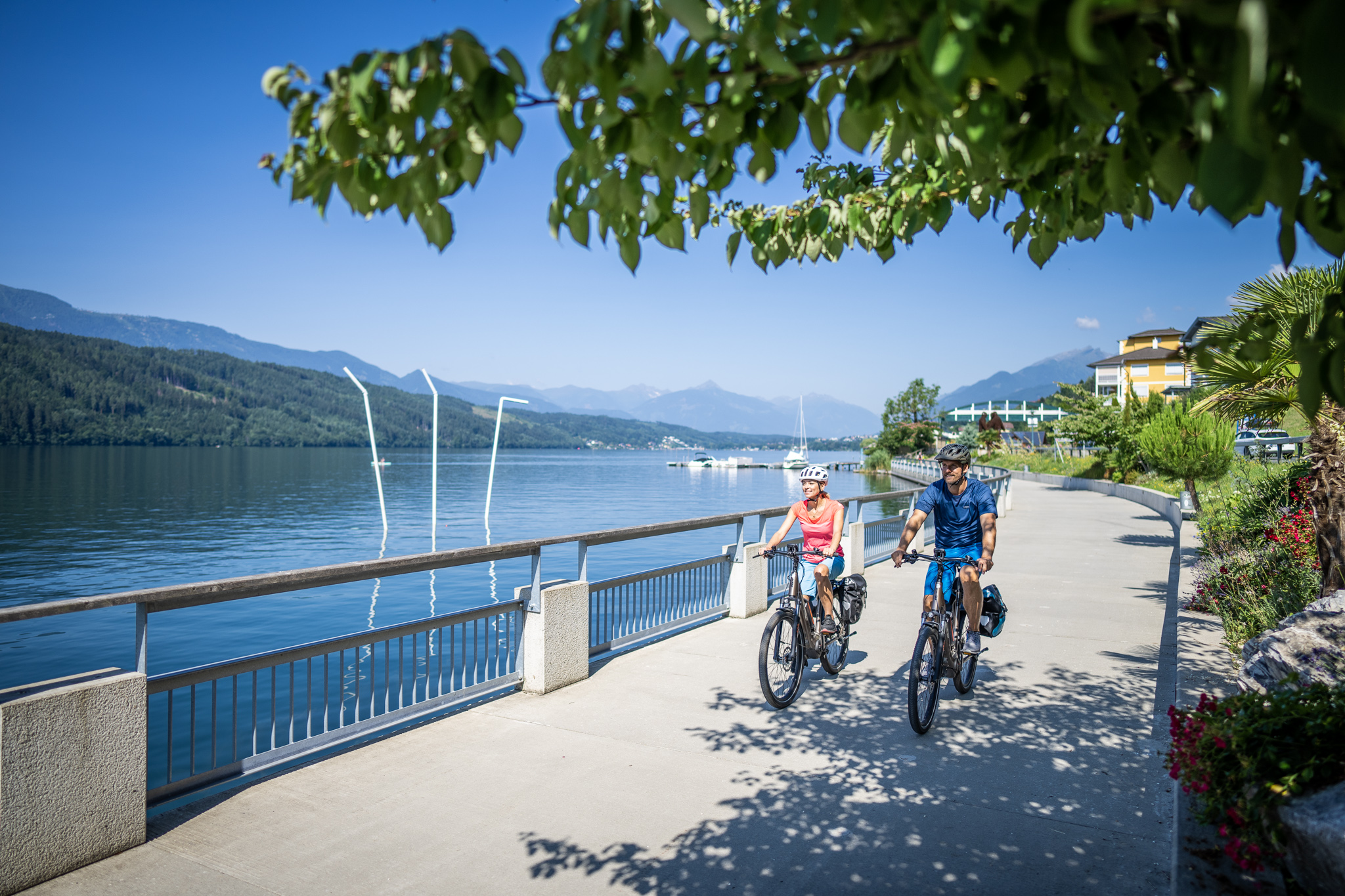 Bike tour at Lake Millstatt (c) Gert Perauer