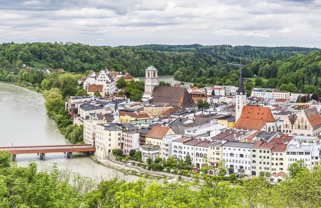 am Innradweg nach Waserburg radeln