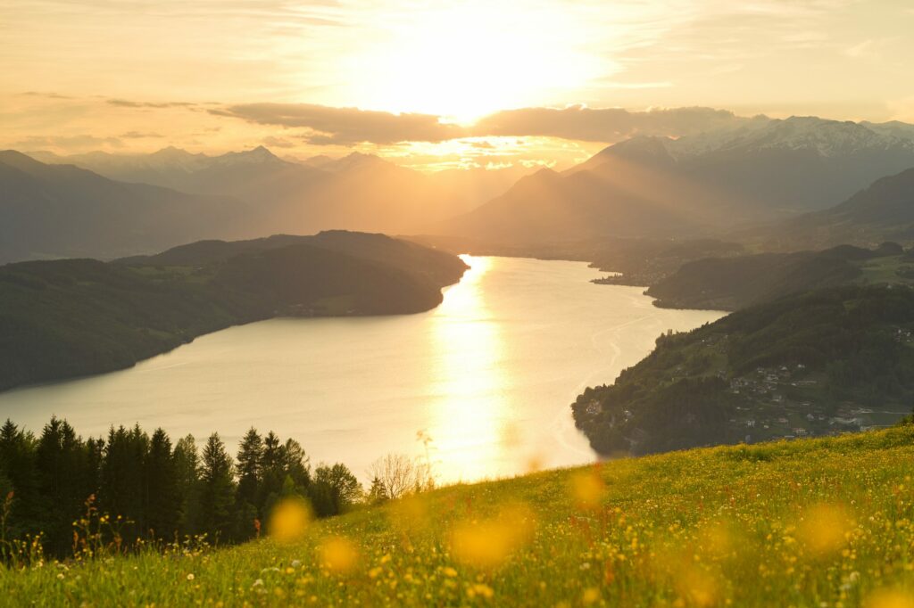 Il lago Millstatt è ideale per nuotare e andare in bicicletta