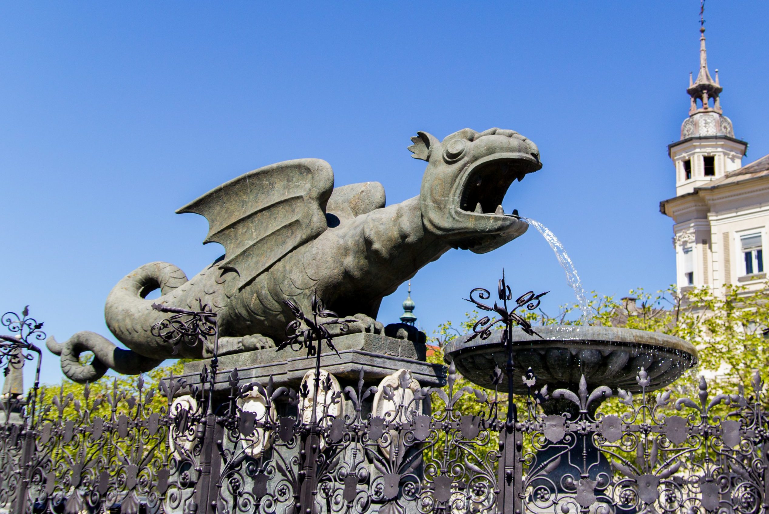 Radtour zum Wahrzeichen von Klagenfurt - den Lindwurmbrunnen