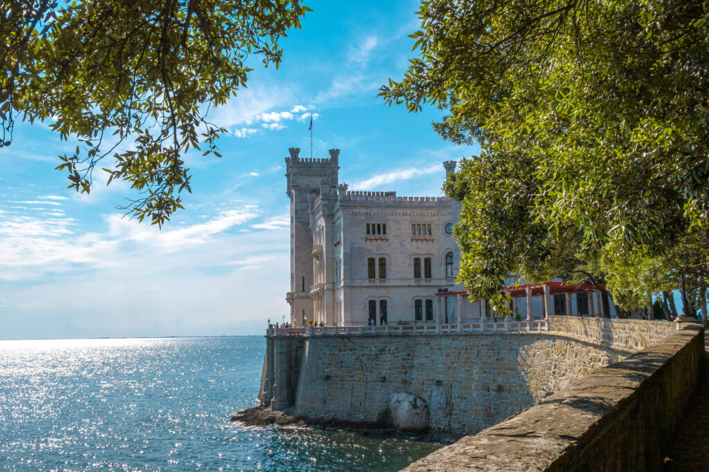 Miramare Castle, Trieste (c) pixabay
