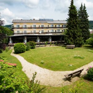 Herzlich Willkommen in Krumpendorf (c) Hotel Rosenheim
