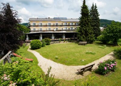 Herzlich Willkommen in Krumpendorf (c) Hotel Rosenheim