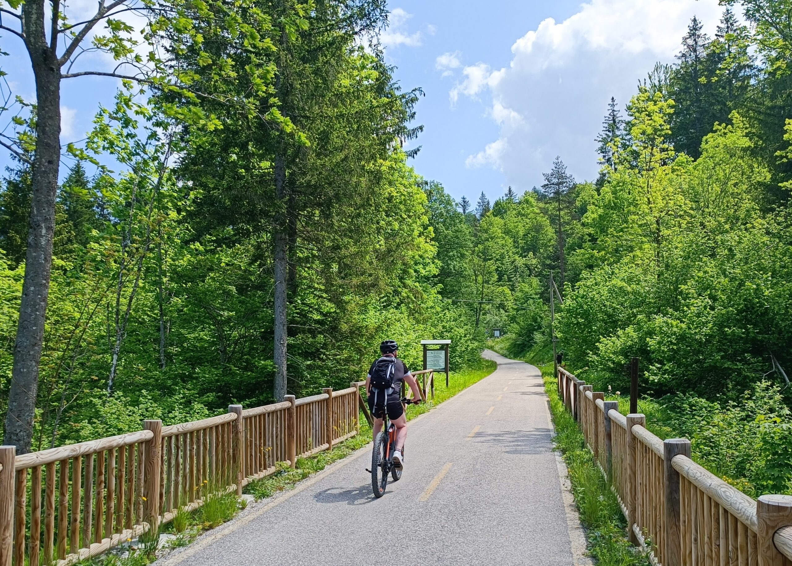 Save Radweg auf ehemaligen Bahntrassen (c) Österreich Radreisen