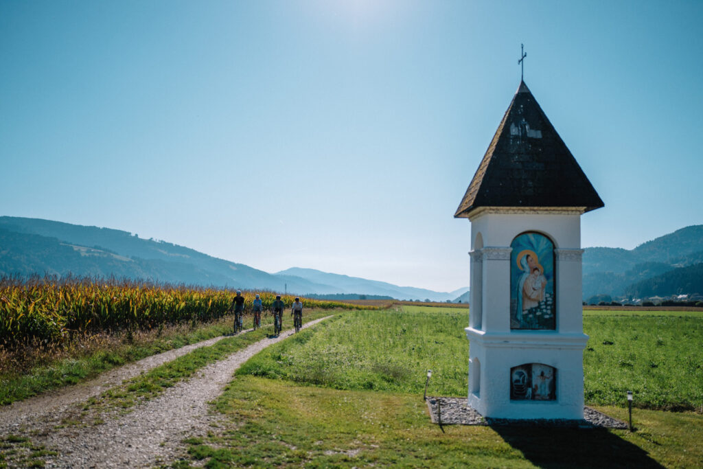 Kolesarsko romanje po južnem Koroškem (c) Carinthia Tourism GmbH I Martin Hoffmann Kolesarsko romanje po južnem Koroškem (c) Carinthia Tourism GmbH I Martin Hoffmann
